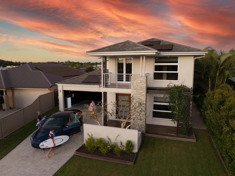 Tesla Powerwall 3 two storey home